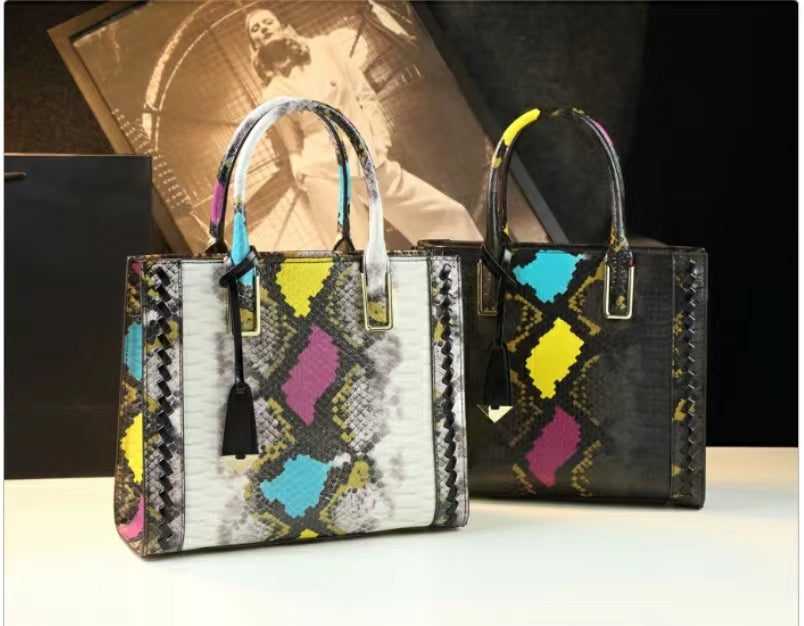 WB-0022/ Crocodile Embossed Leather Crossbody Bag