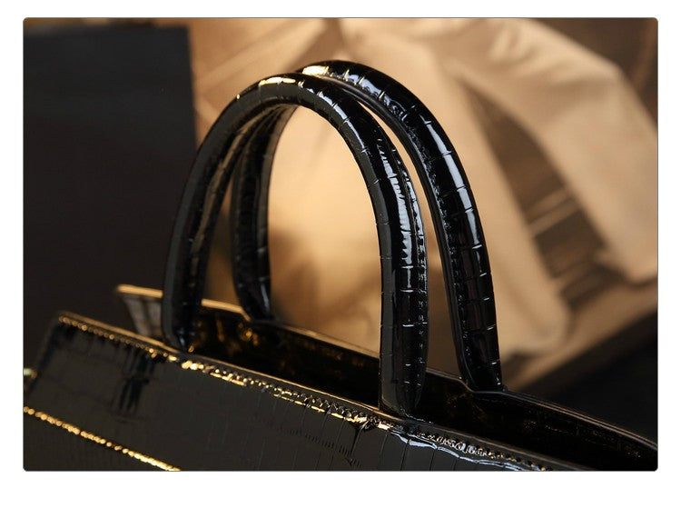 WB-0012/ Crocodile Embossed Leather Crossbody Bag