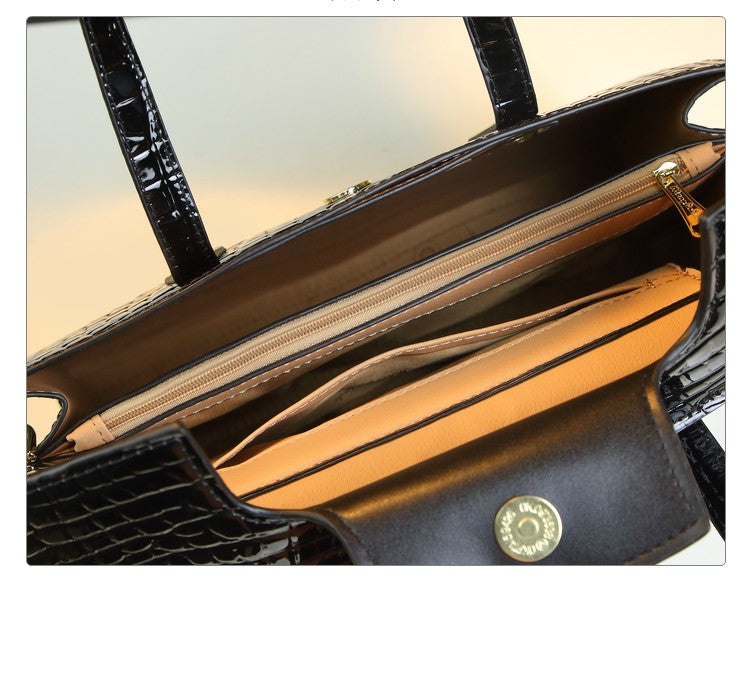 WB-0013/ Crocodile Embossed Leather Crossbody Bag