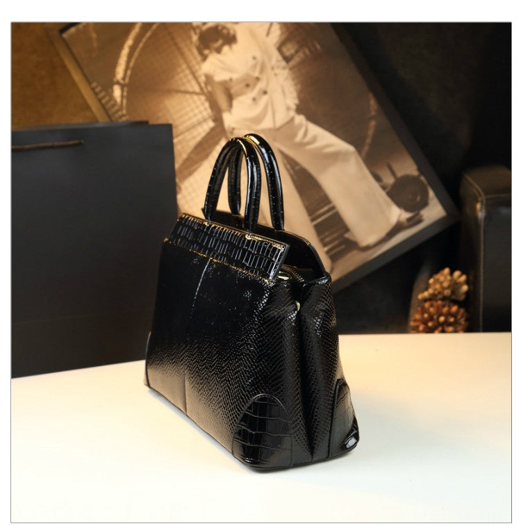 WB-0012/ Crocodile Embossed Leather Crossbody Bag