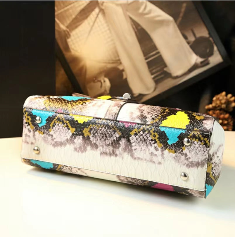 WB-0023/ Crocodile Embossed Leather Crossbody Bag