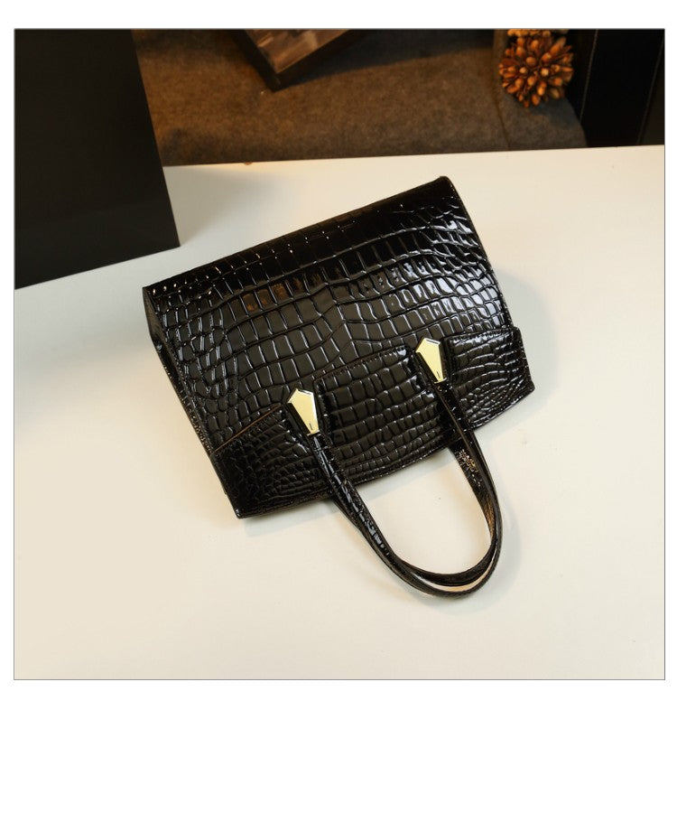 WB-0013/ Crocodile Embossed Leather Crossbody Bag