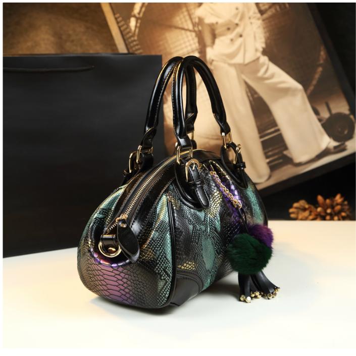 WB-0017/ Crocodile Embossed Leather Crossbody Bag