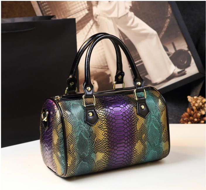 WB-0019/ Crocodile Embossed Leather Crossbody Bag