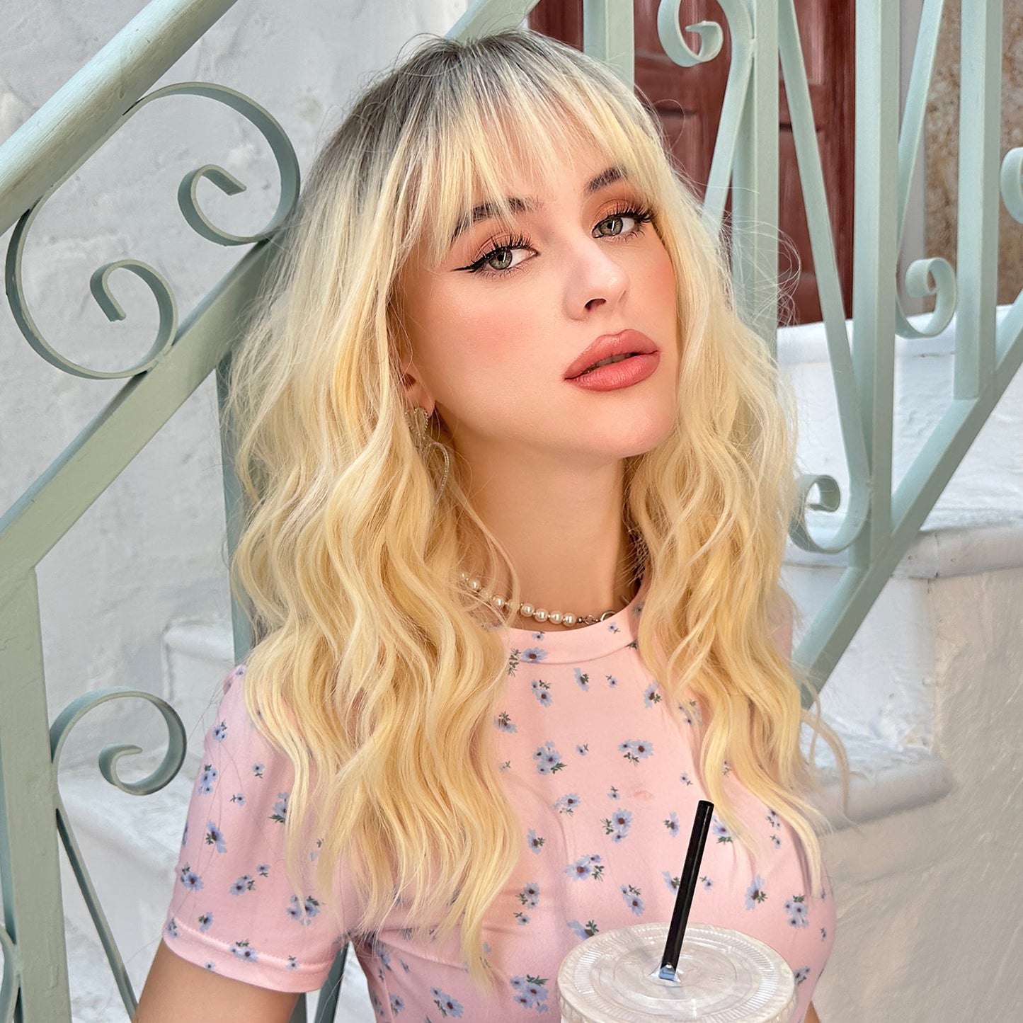 LC290-1 24 Inches Long Platinum Wigs with Bangs Synthetic Wigs Women's Wigs for Daily Use Party or Cosplay Taking Photos