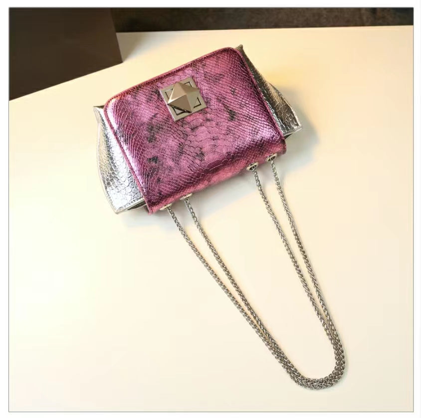 WB-0021/ Crocodile Embossed Leather Crossbody Bag