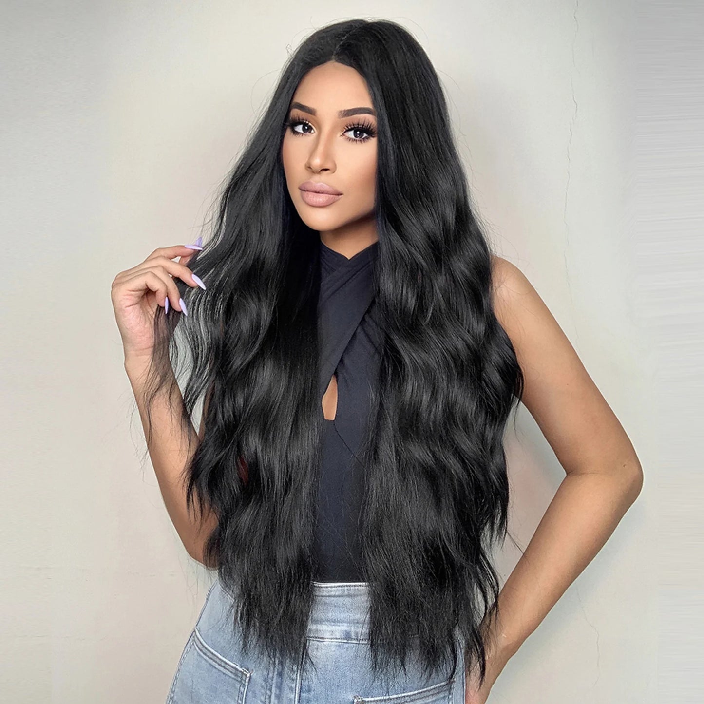 LC2007-1 28 inch Long Black Wavy Wig Middle Part