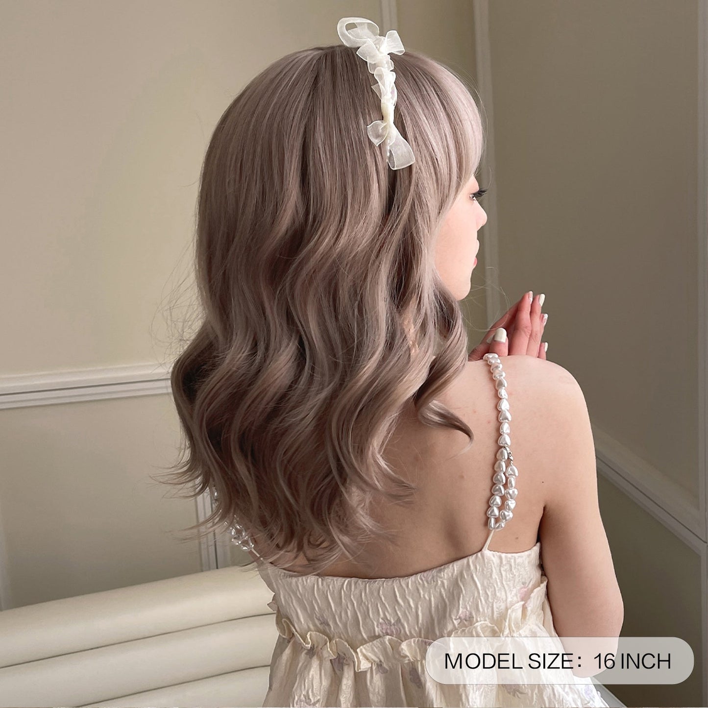 WL1132-1 18 Inches Long Curly Platinum Wigs with Bangs