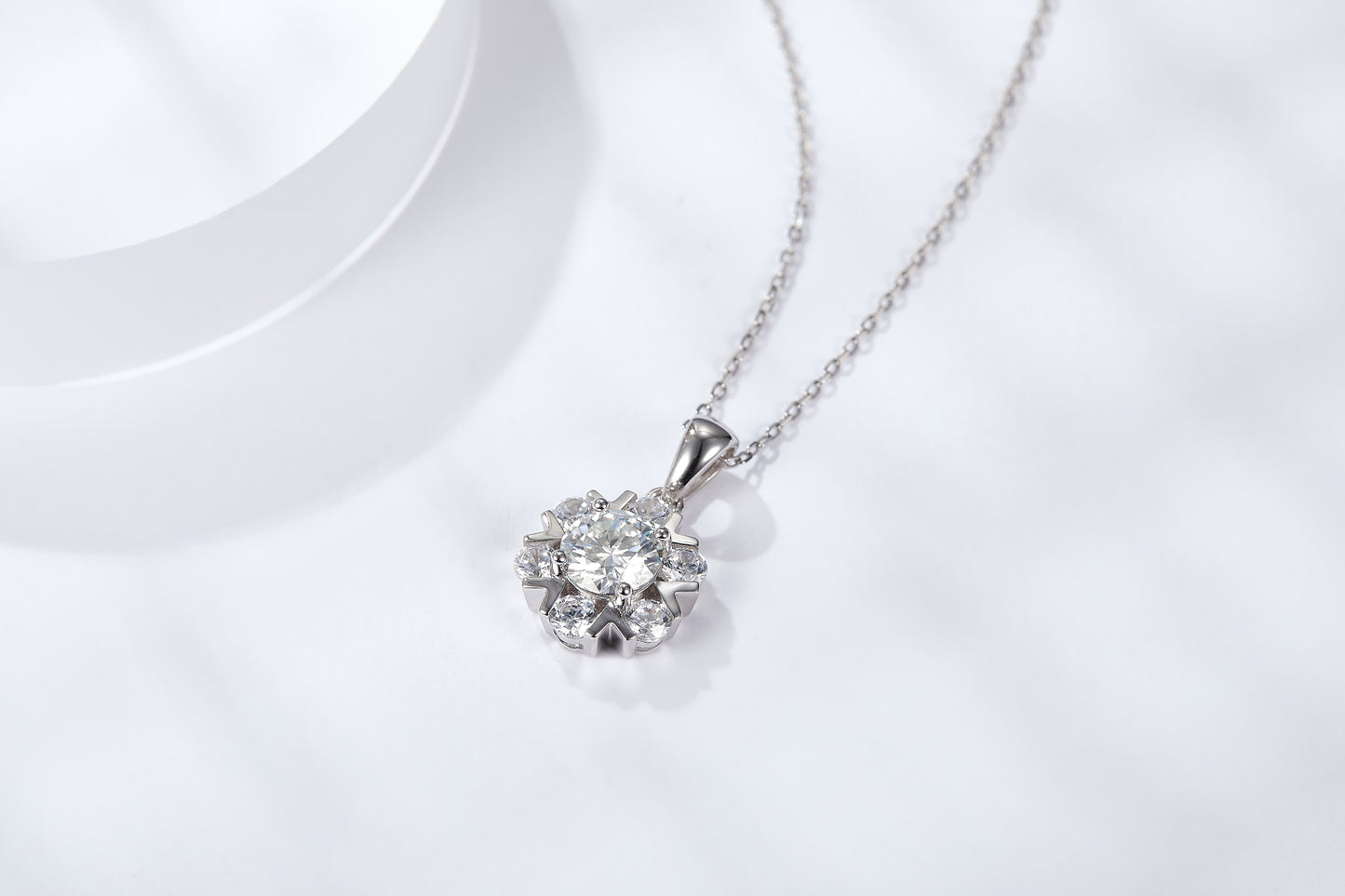 "FN-0041 2 CT Round Brilliant Cut Moissanite Pendant with Certificate/ 925 Sterling Silver/ D Color Ideal Cut/ VVS1 Clarity/ 21cm-50cm/ /Best Anniversary Gift/ Suits Every Occasion "