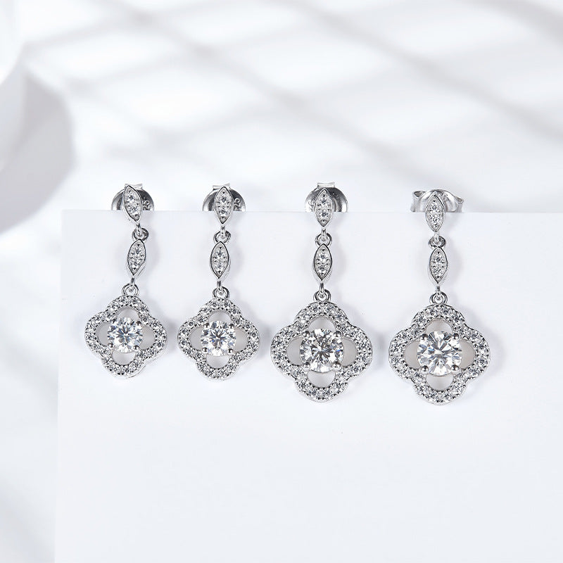 "FE-0017 5.2mm Clover-shaped Moissanite Dangle Earrings"